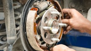 علت قفل‌ کردن ترمز
