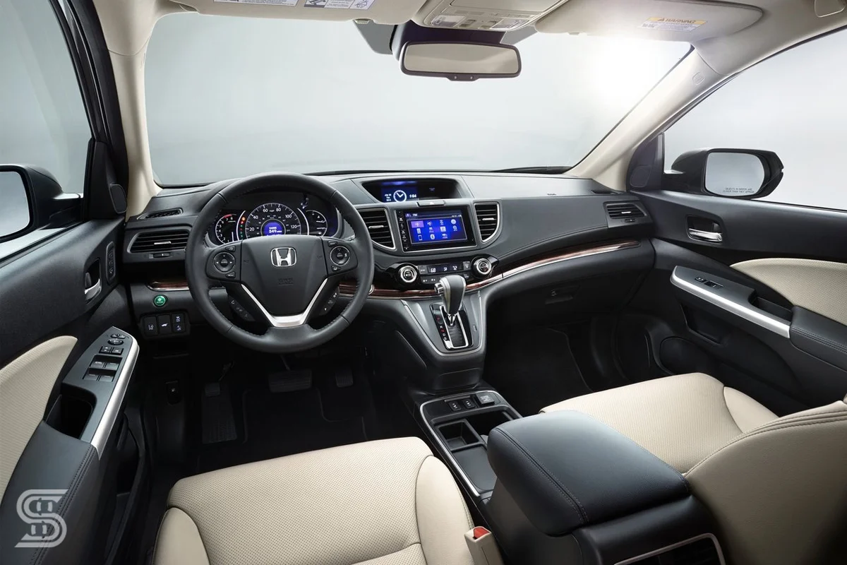 عکس نمای داخلی خودرو هوندا CR-V