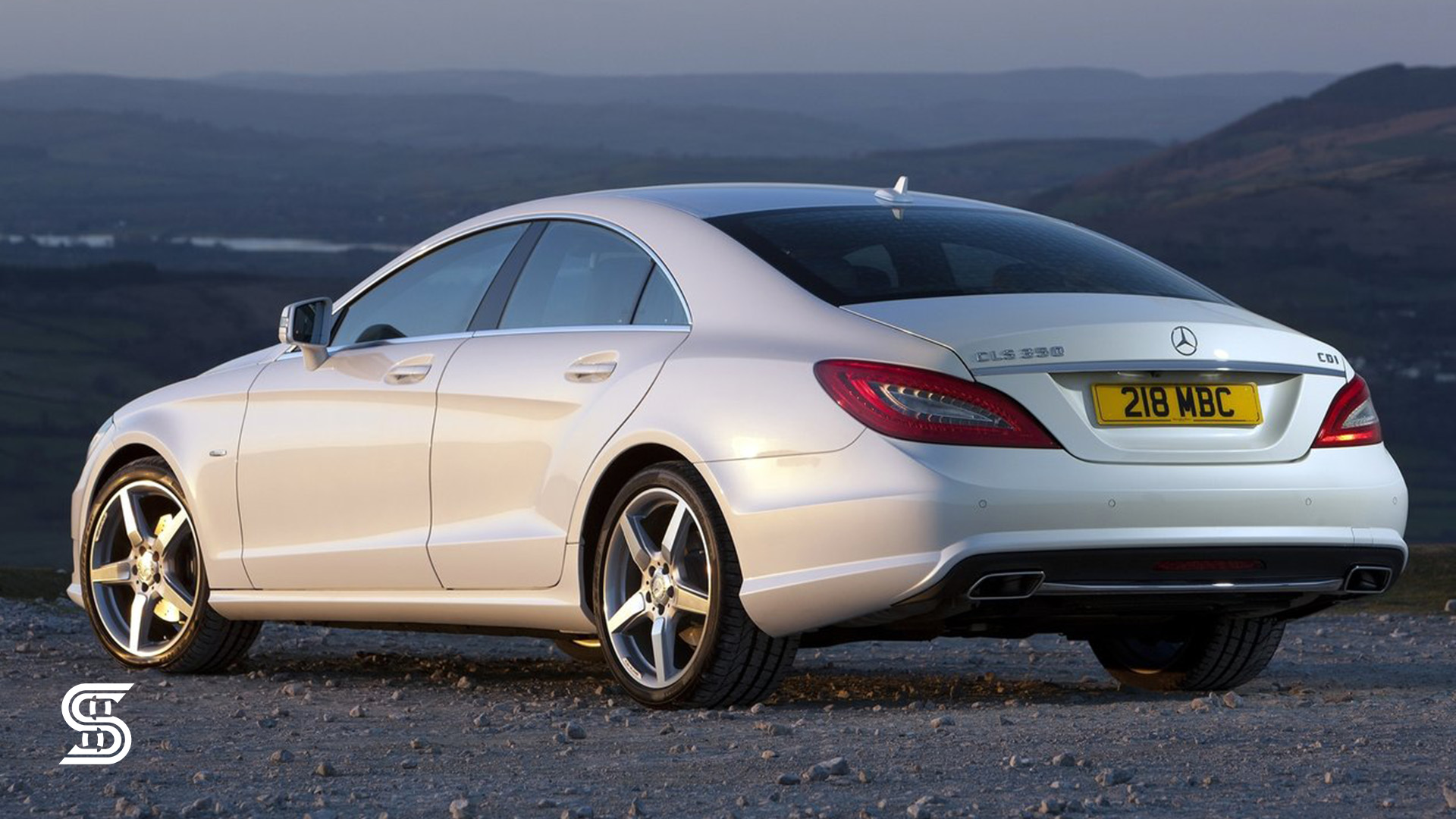 بنز cls عقب