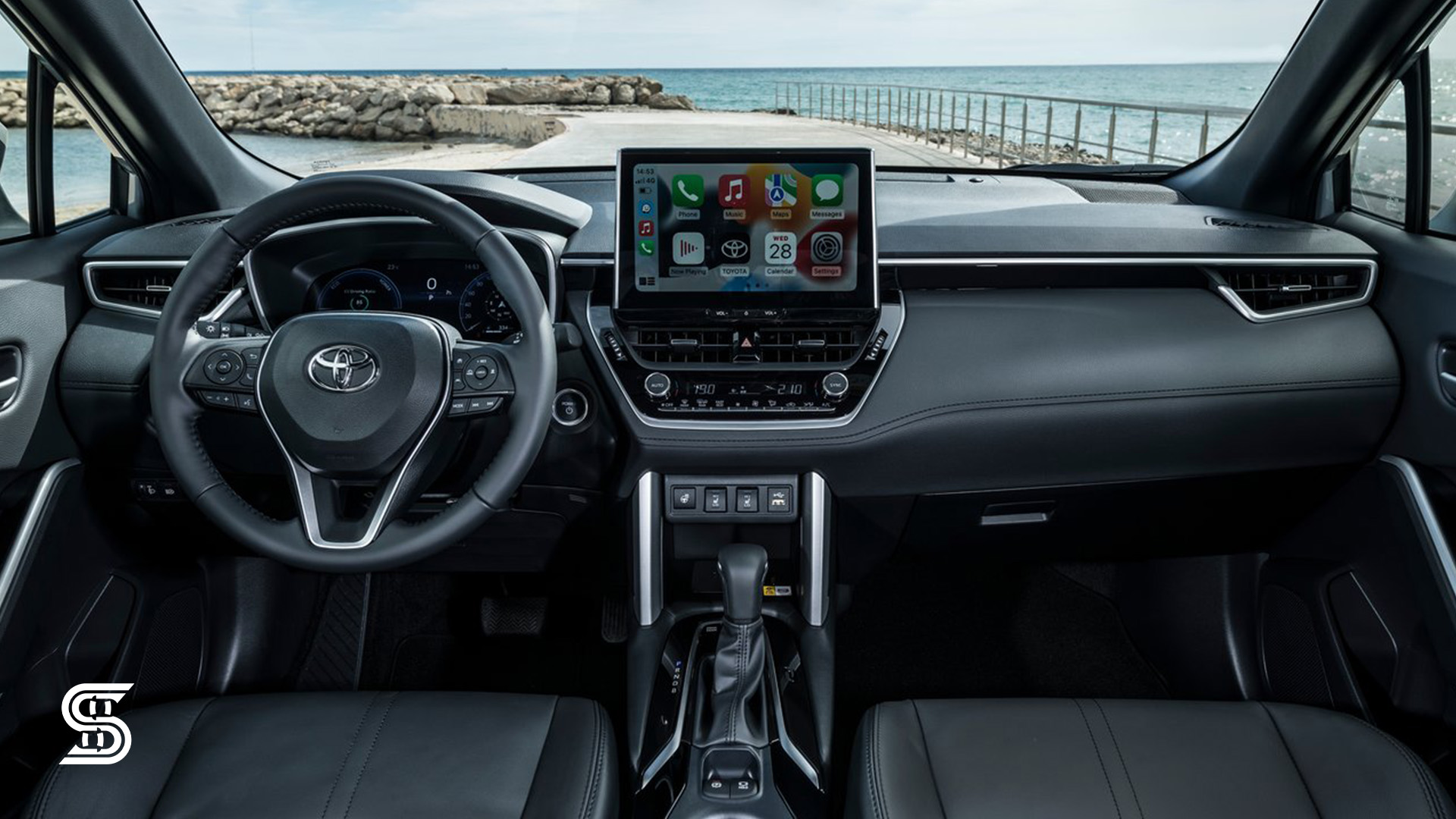 تویوتا کرولا کراس هیبرید ۲۰۲۴ - نمای داخلی