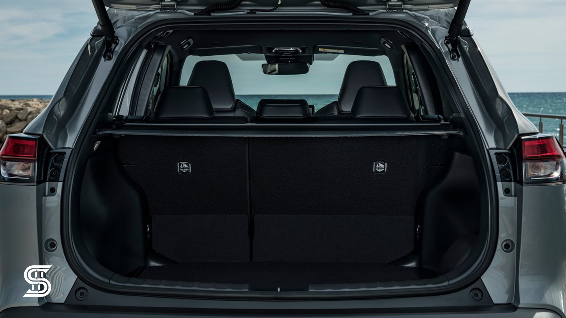 تویوتا کرولا کراس هیبرید ۲۰۲۴ - نمای صندوق