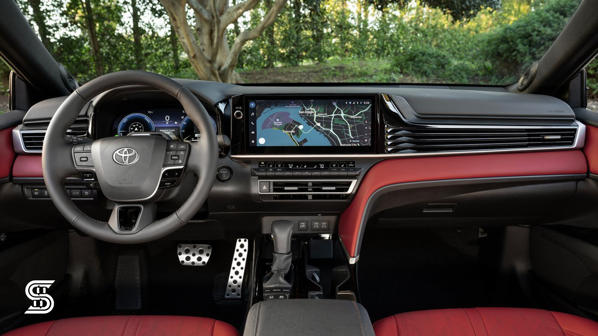 مقایسه کیا K5 2023 و تویوتا کمری 2025(مقایسه داخلی 02)